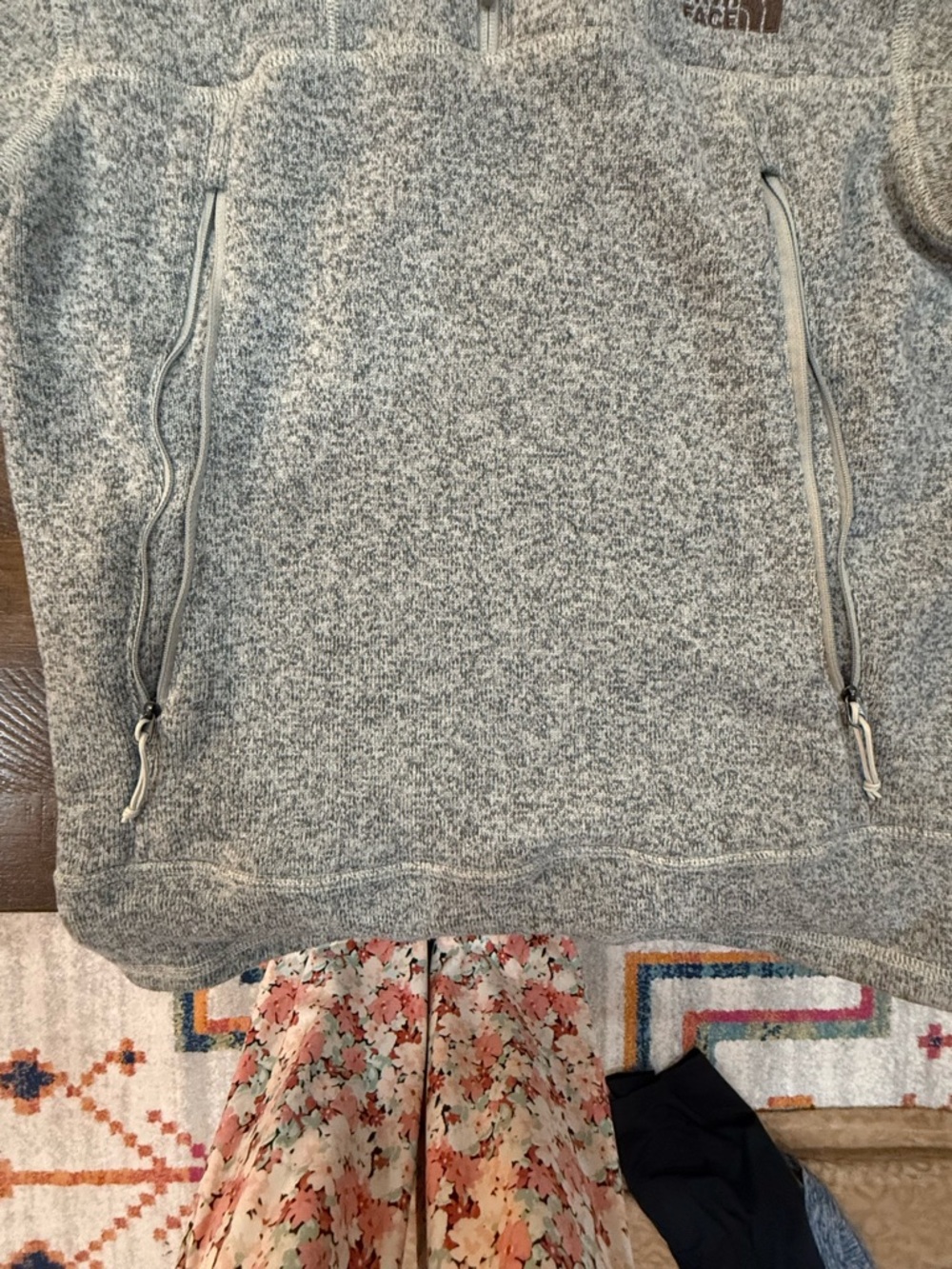 Men’s North Face Quarter-Zip Fleece Pullover - Size Medium - Picture 4 of 6